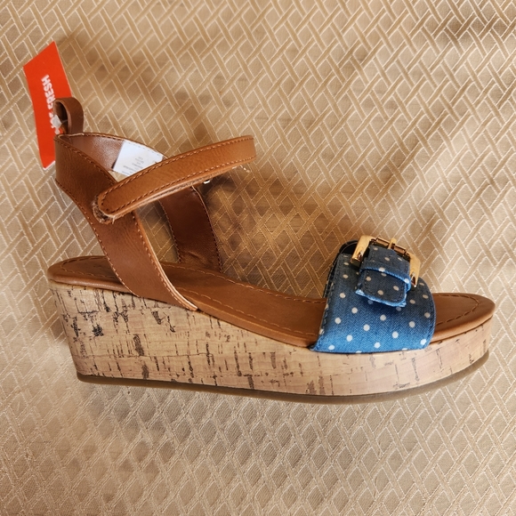 5/$20 NWT Joe Fresh beige blue white polka dot wedge heel sandal shoes girls 3 - Picture 11 of 13